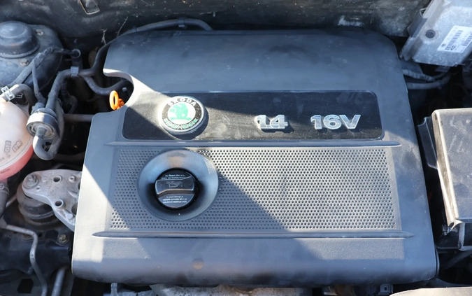 Skoda Fabia cena 4400 przebieg: 212000, rok produkcji 2003 z Orzysz małe 106